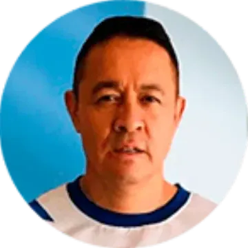 Official portrait of Mr. Enrique Uruttia